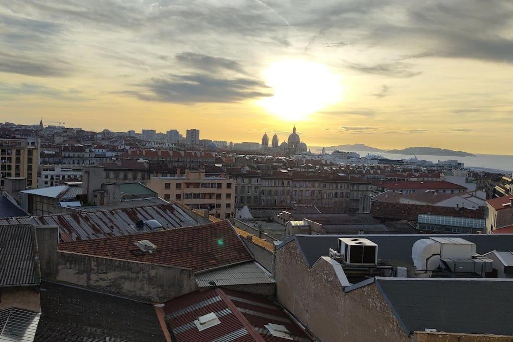 Vue Mer Et Et Notre Dame Centre Ville Avec Balcon Et Parking Marseille Eksteriør bilde